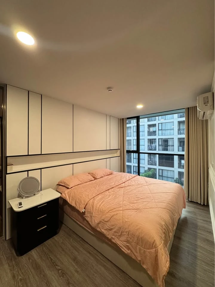 Urgent sale, Condo Flexi Sathorn - Charoen Nakhon, empty room, not expensive price, those who like to decorate rooms should not miss this.