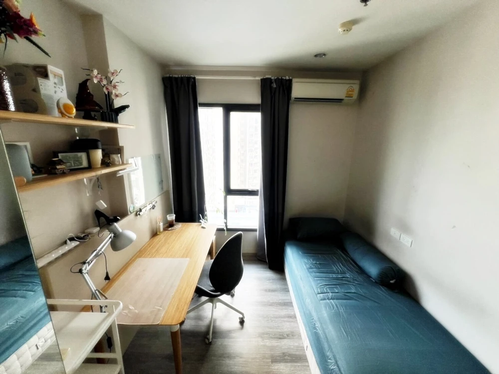Urgent Sale!! Centric Ari Station Condo, 12A Floor, High-Rise Condo in the heart of Ari, near BTS, cafes, and restaurants. Reserve now!!