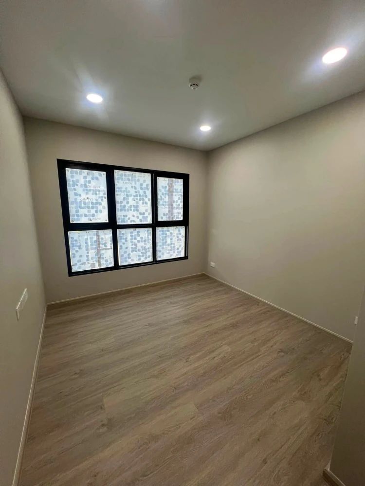 Urgent sale! Supalai Sense Srinakarin condo, 6th floor, unobstructed view. Comes with a very special price. Don't miss this opportunity!