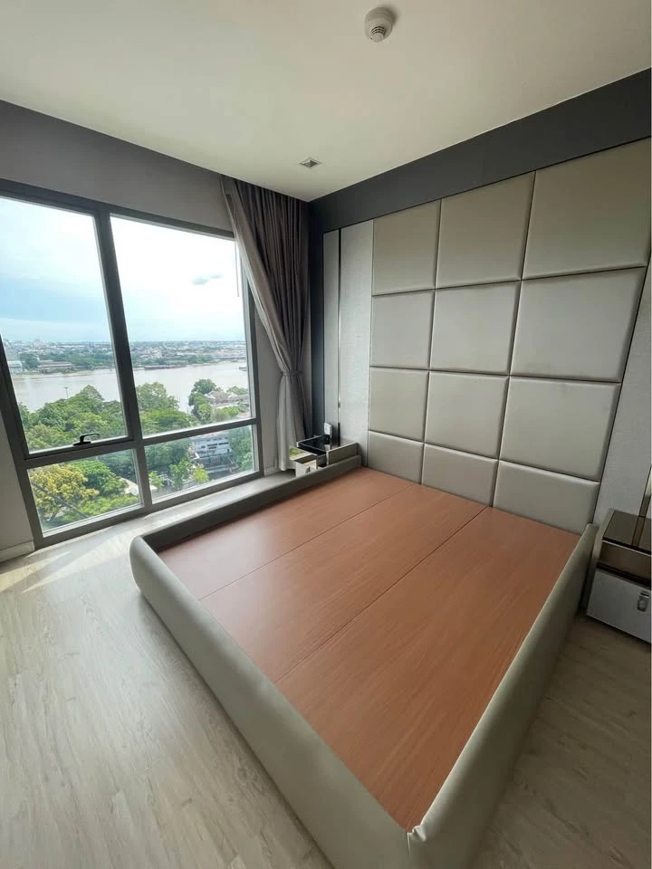 Condo for sale urgently, Starview, spacious room, great usable area, great price, don't miss it.