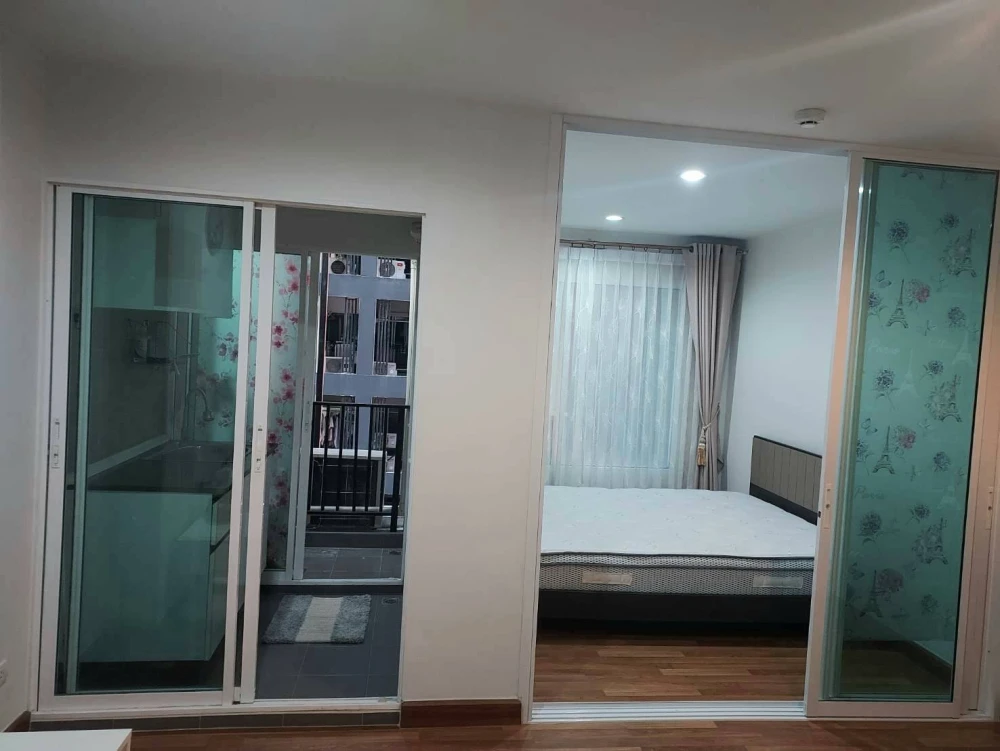sale! rent Regent Home Condo, Phase 27. The unit is partitioned into separate, clearly defined zones. Amazing price! Book now, don't miss this oppor