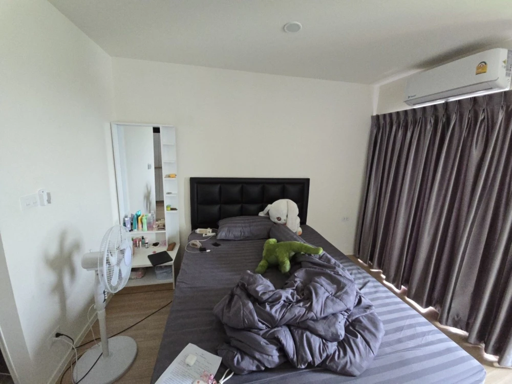 Urgent sale!! Lumpini Ville Chaengwattana 10 condo, 7th floor, beautiful unit, fully furnished, ready to move in immediately. Reserve now!!
