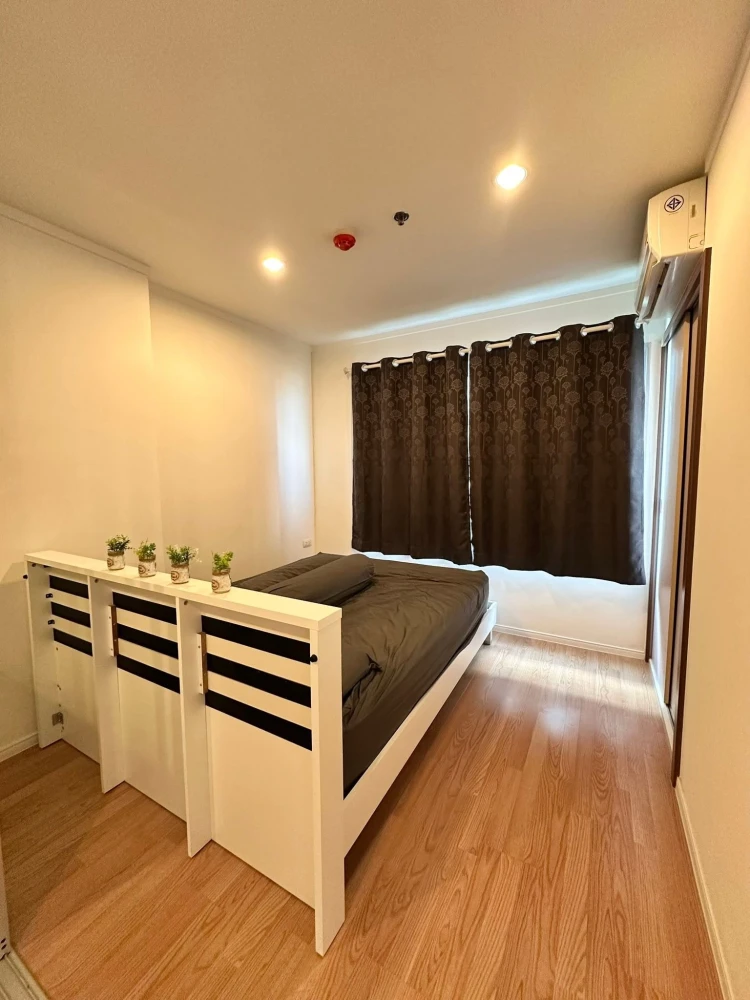 Urgent sale! Lumpini Mega City Bangna condo. The unit is partitioned into separate, clearly defined zones. Own it today!