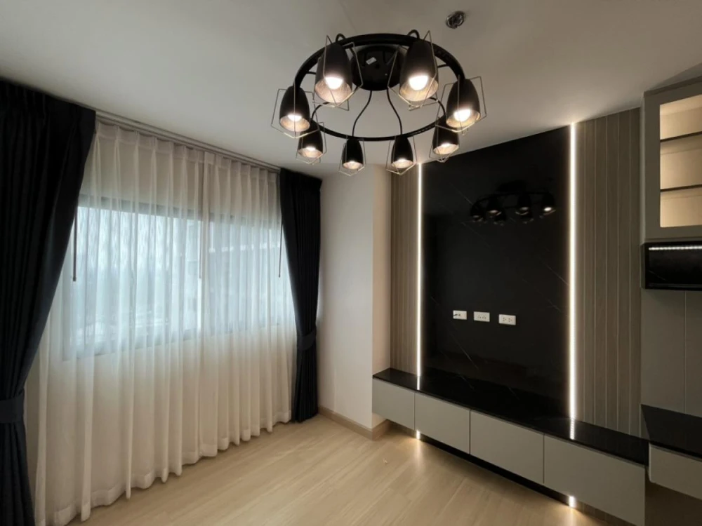 Urgent sale!! Condo Supalai Loft, Krarai Station, 11th floor, beautiful room, good location, ready to move in, don't miss it!!