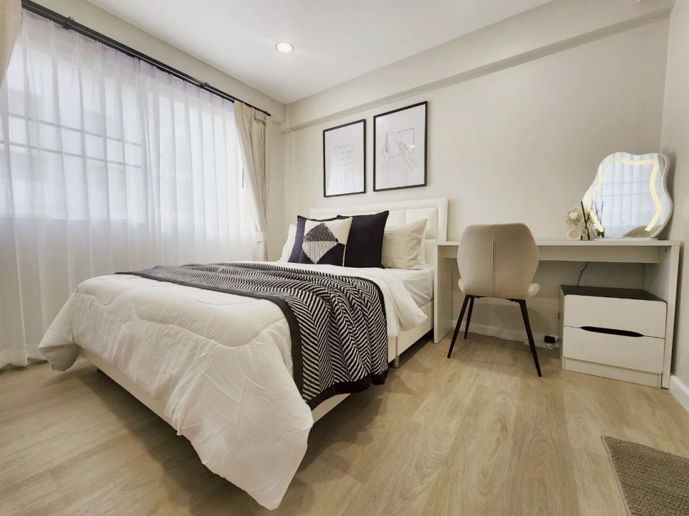 Urgent sale!! Condo Century Park Condominium, 3rd floor, Building K, beautiful room, ready to move in, don't miss it!!