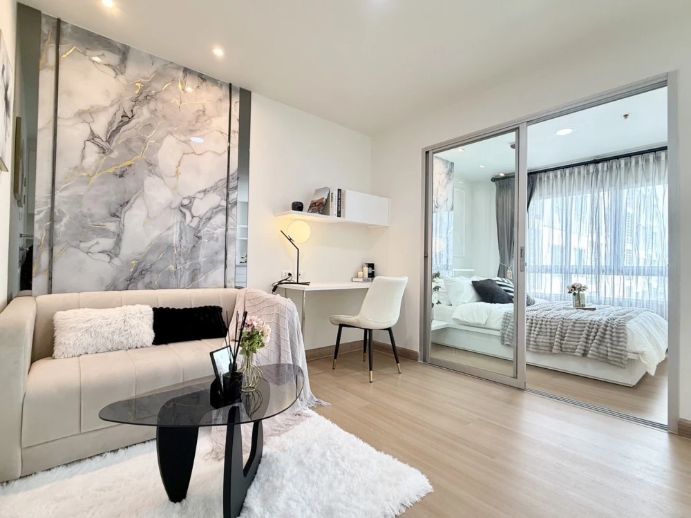 Urgent sale!! Condo The Trust Residence Pinklao (Borommaratchachonnani). Fully furnished with amenities. Ready to move in. Don't miss out!!