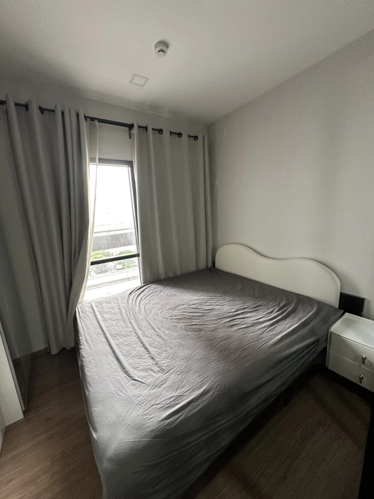 For Sale or Rent Urgent!! Metris Rama 9-Ramkhamhaeng Condo, 5th floor, fully furnished. Just bring your bags and move in! Don't miss out!!