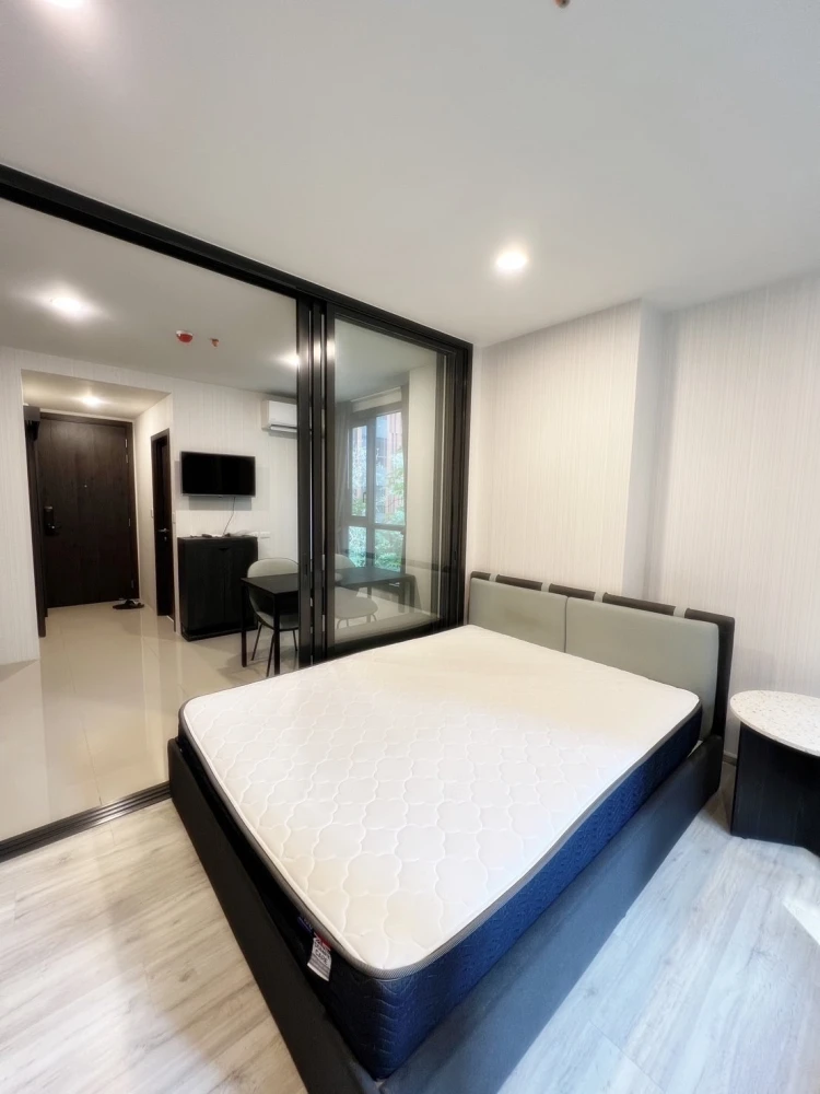 Urgent sale!! XT Huai Khwang Condo, 7th floor, Building B, corner room, garden view, beautiful room, ready to move in, hurry up and book now!!