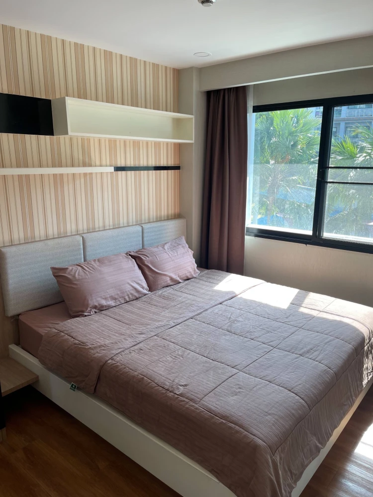 Urgent sale! Dusit Grand Park condo, ready to move in. Convenient and complete in one place. Own it today! Don't wait!