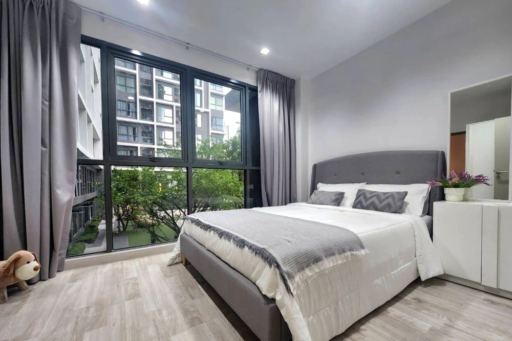 Urgent sale! Ideo Mobi Rama 9 condo, spacious rooms with ample living space, amazing price. Book yours today!