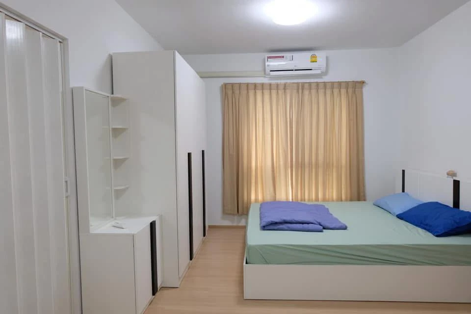 Urgent sale! UNIO Charan 3 condo, ready to move in. Fully furnished with appliances. Just bring your personal belongings and move in! Book now before