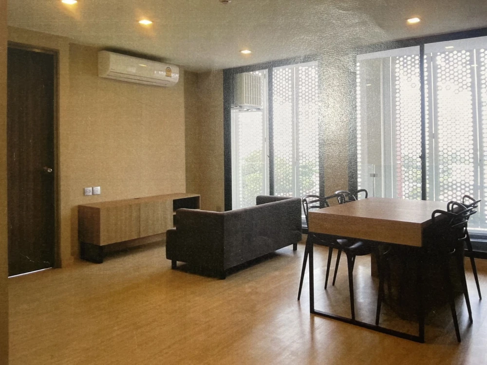 Urgent sale!! The L Fifteen Condo, 8th floor, Chang Building view, good location condo, convenient transportation, good price, don't miss it!!