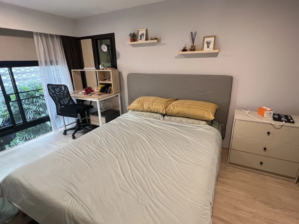 Urgent sale!! Blossom Condo at Sathorn-Charoen Rat, 1st floor, Building D, beautiful room, fully furnished, convenient transportation, don't miss it!!