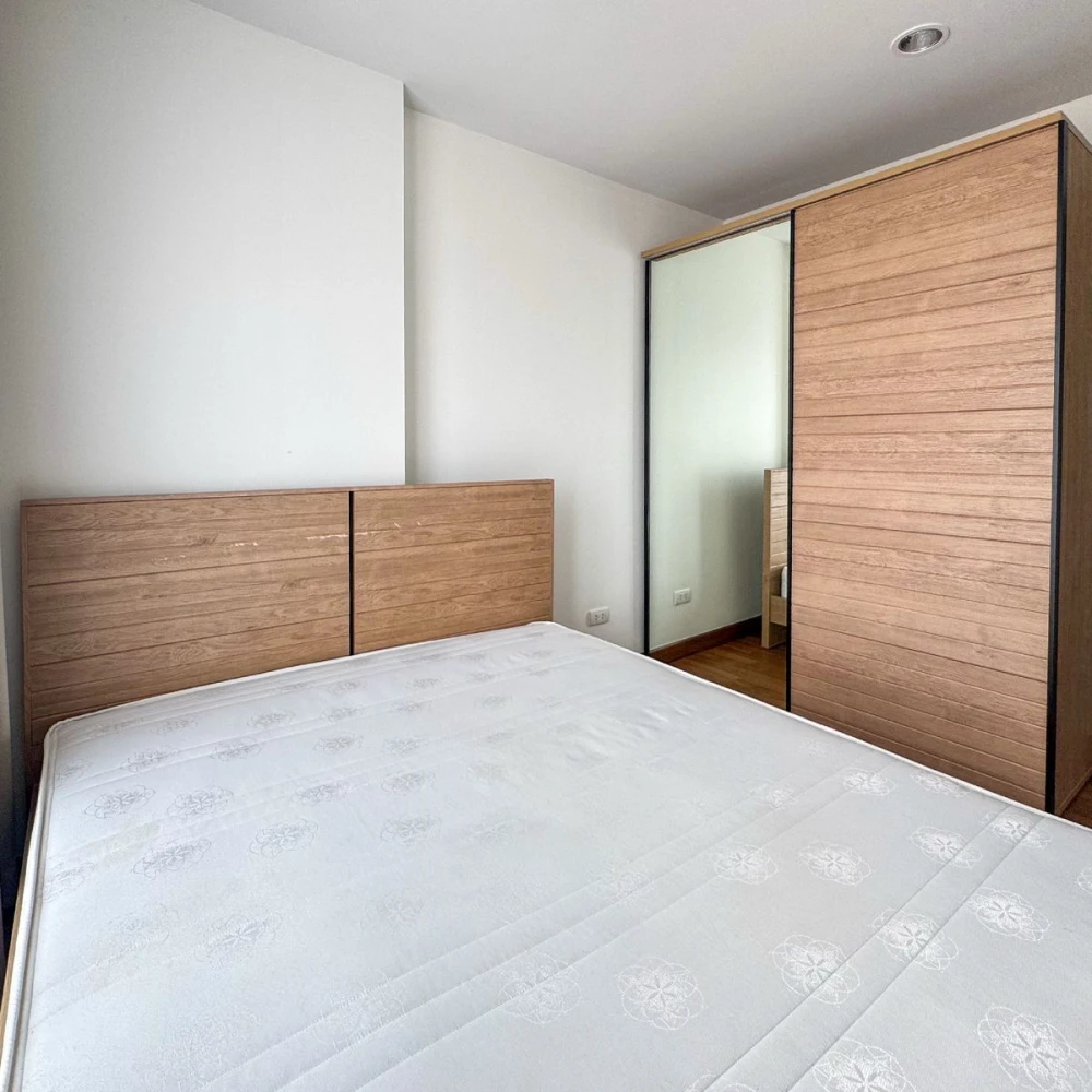 Urgent sale!! U Tree Condo @ Kaset Intersection, 7th floor, Building A, good for investment or living, good location, good price, don't miss it!!