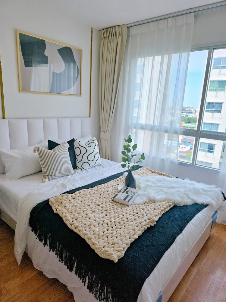 Urgent sale! Lumpini Park Nawamin-Sri Burapha. Modern Luxuary style room. Affordable price. Come and own it today!