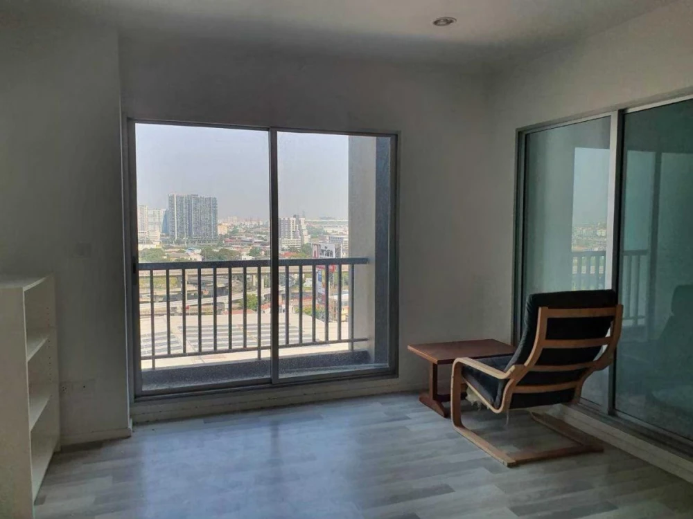 Urgent sale!! The Key Chaengwattana, 16th floor, selling empty room, city view, comfortable, with balcony on the side, don't miss it!!