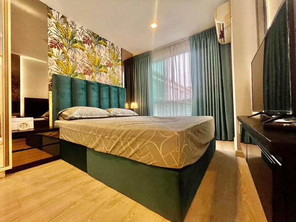 Urgent sale! 𝐌𝐞𝐭𝐫𝐨𝐥𝐮𝐱𝐞 𝐄𝐤𝐤𝐚𝐦𝐚𝐢 𝐫𝐚𝐦𝐚𝟒 4 rooms, fully furnished, ready to move in, complete with amenities. Come reserve now!
