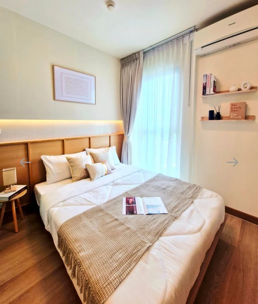 Selling urgently! A Space Me Bangna, beautifully decorated unit with full built-in furniture. Amazing price! Own it today! Don't wait!
