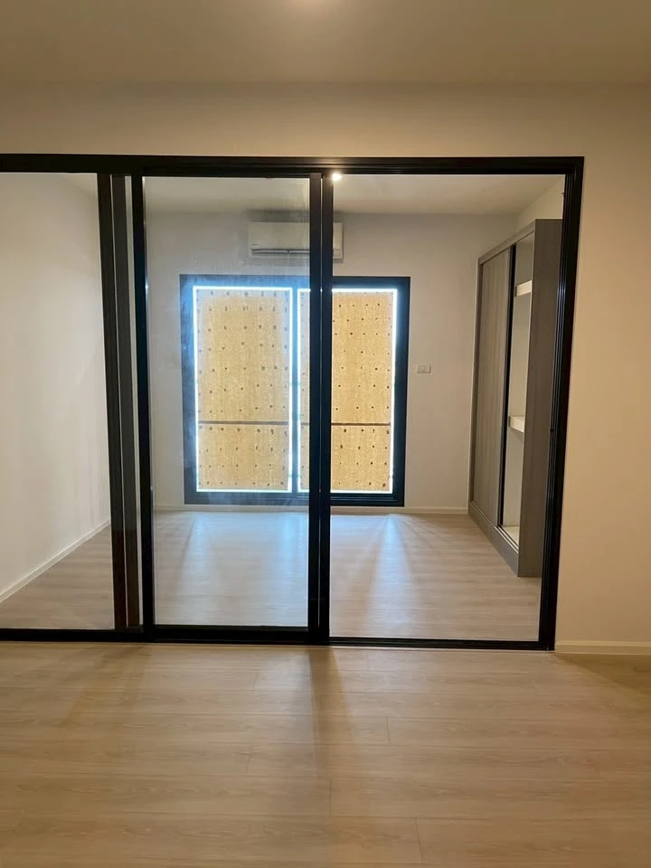 Urgent sale! A Space Mega, empty room, reasonable price. Room decorating enthusiasts, don't miss out! Buy now!
