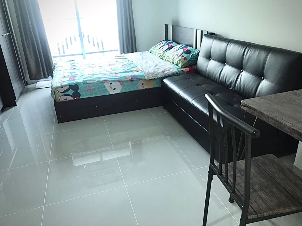 Urgent sale! Assakarn Place Srinakarin, ready-to-move-in condo on the 5th floor (not too high), at a great price. Buy now!