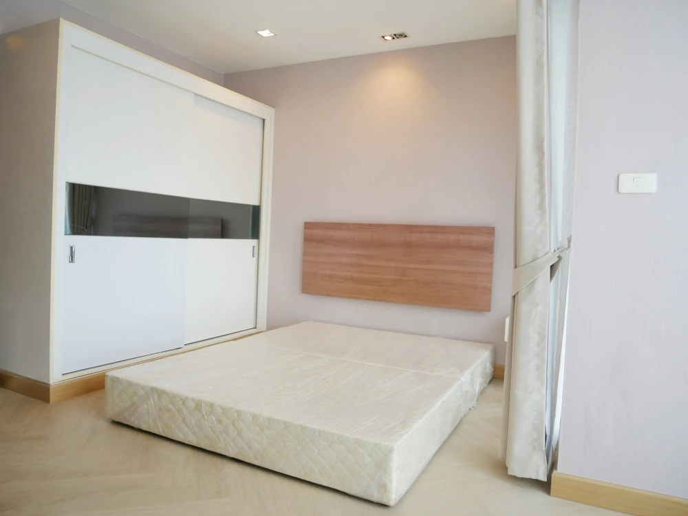 Urgent sale: Casa Condo Asoke-Dindaeng, Studio room, 16th floor, Rama 9 view, reasonable price, buy now!