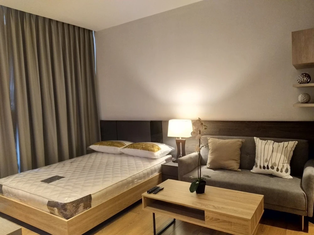 Urgent sale Condo Park 24 Origin Phrom Phong, studio room, built-in furniture, complete electrical appliances, ready to move in, hurry and move in!