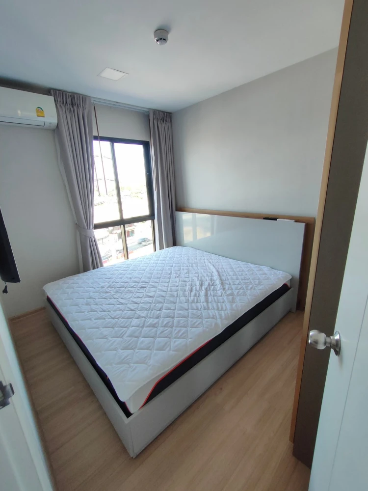 Urgent sale Plum Condo Mix Chaengwattana, spacious room, comes with usable space, hurry up and reserve it.