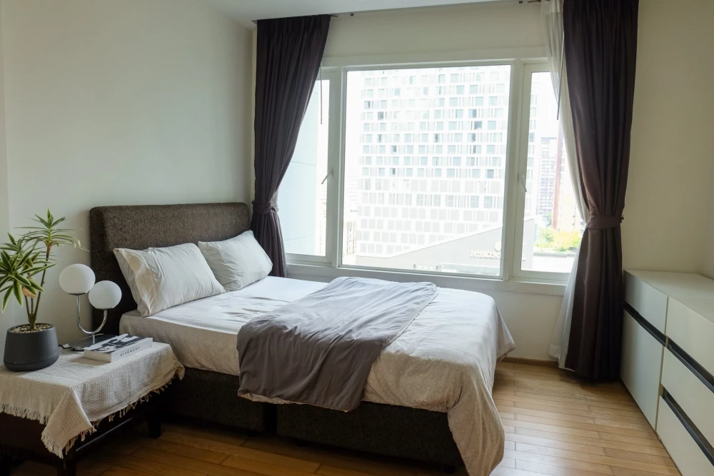 Urgent sale! Siri @ Sukhumvit. Large, comfortable rooms with efficient use of space. Affordable prices. Own yours today!