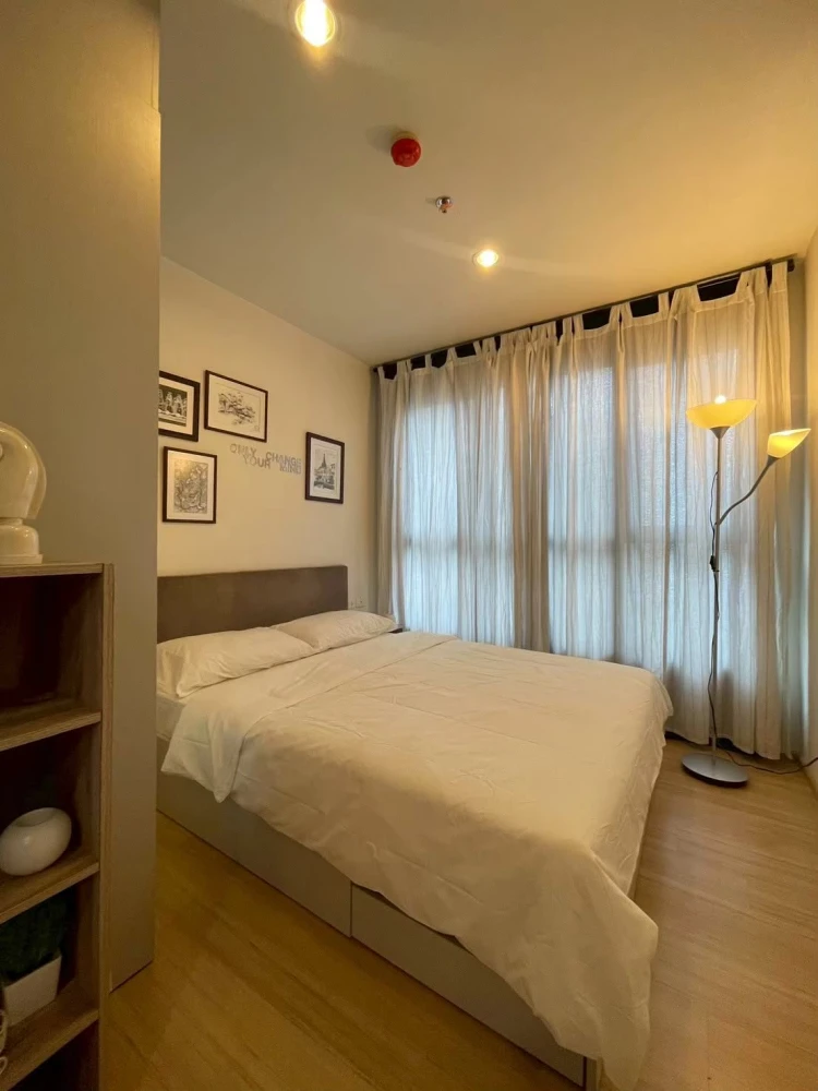 Urgent sale! The Base Chaengwattana, 18th floor, high floor with great view, fully furnished. Come and reserve yours now!