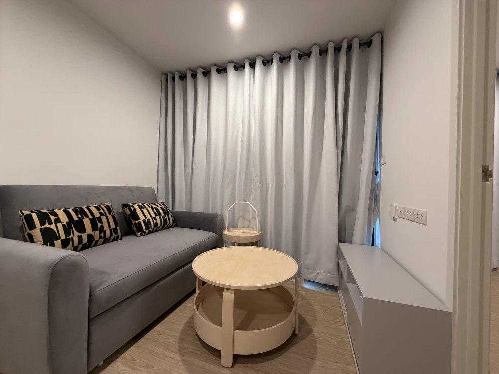 Urgent sale: The Excel Ratchada 18, large room, comfortable living, comes with usable space. Buy now, don't miss out!