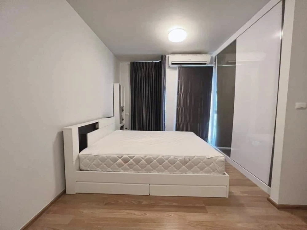 Urgent sale! Unio Sukhumvit 72, ready to move in, fully furnished with appliances. Amazing price! Buy now!