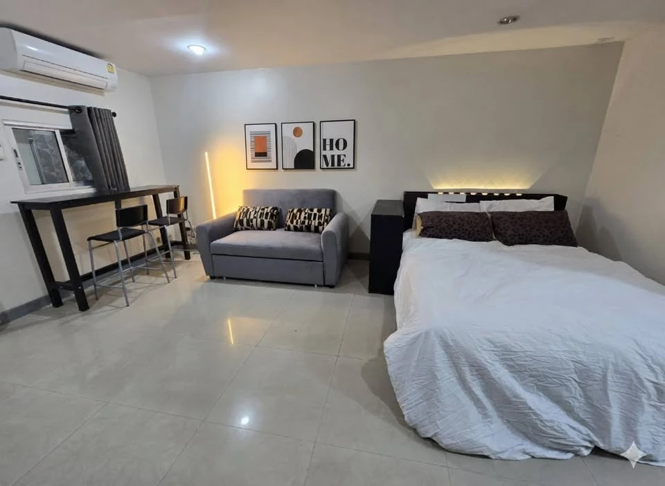 For sale: Regent Home 4 Sukhumvit 85, studio room, fully furnished, separate kitchen, ready to move in. Come and own it today!