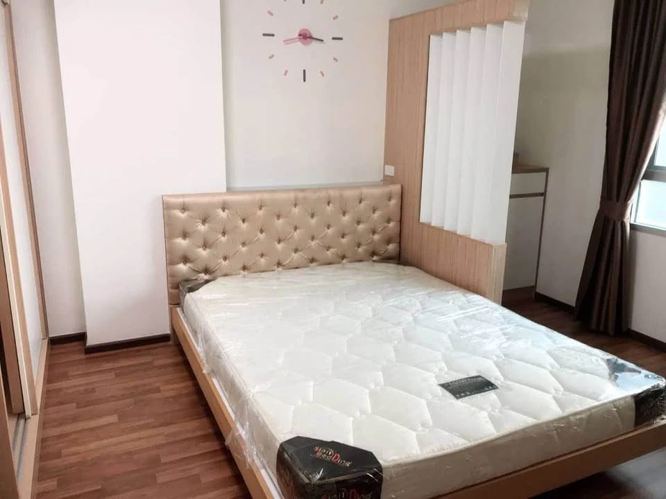 beautiful room for sale Built-in in the whole room, Condo U Ratchayothin, great price, big room, good location, fully furnished, new condition