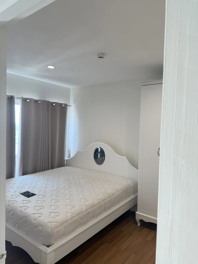 Sell / rent Metro Park Sathorn Condo, furniture + complete electrical appliances The most corner room Hurry up to reserve it.
