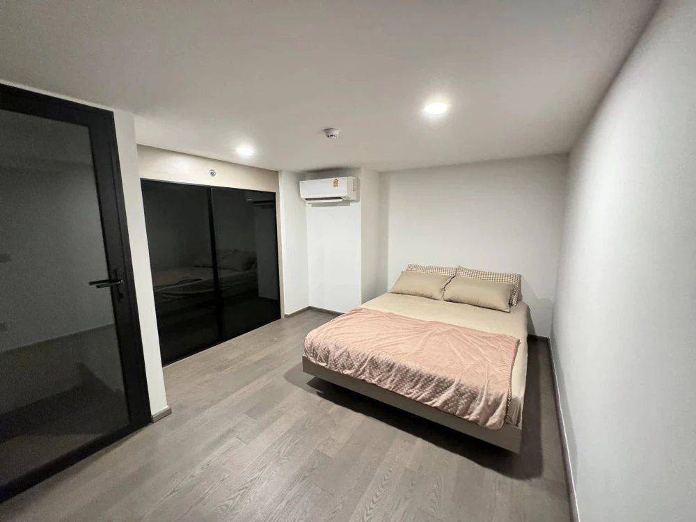 For sale/rent: Park Origin Ratchathewi Condo. Beautiful unit, great value within the project. Buy/reserve now!!