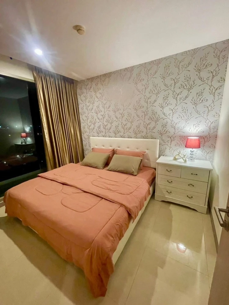 For sale/rent: Condo Riviera Jomtien Pattaya, spacious room, ready to move in, city view, fully furnished with electrical appliances, book now before