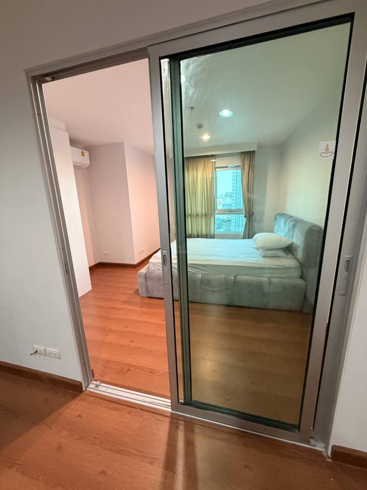 For sale/rent: Belle Grand Rama 9, ready-to-move-in unit with full amenities. Book now!