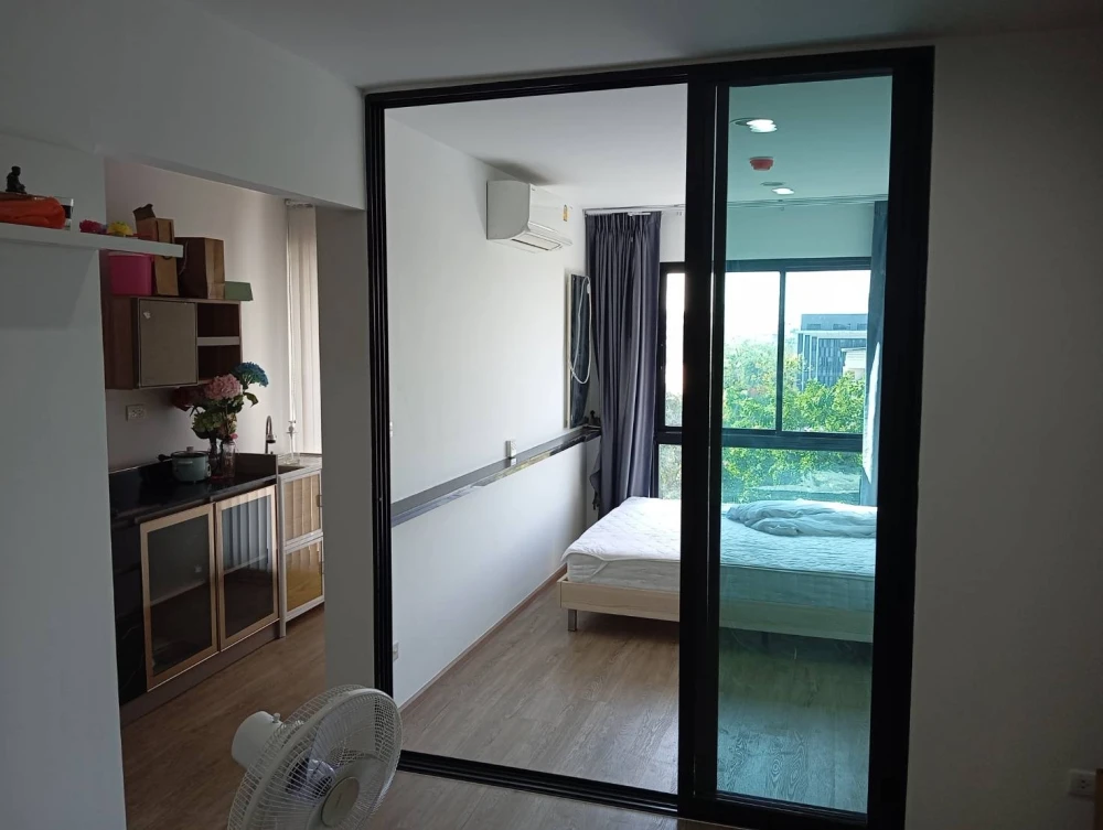 For sale/rent: High Chaengwattana 19 Condo, premium unit, rare find! Buy/reserve now!!