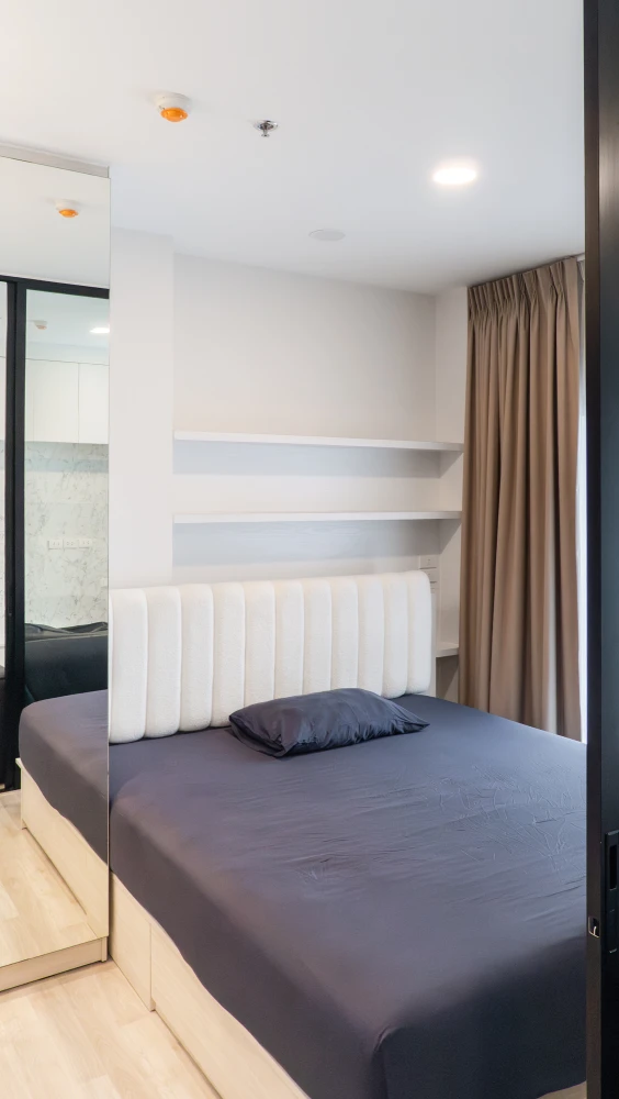 For sale/rent: Niche Mono Mega Space Bangna Condo, high floor unit, fully furnished. Just bring your belongings and move in!