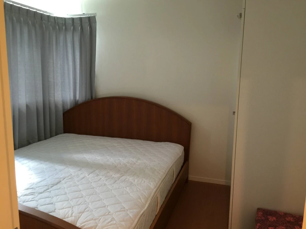 For sale/rent: Lumpini Condotown North Pattaya Sukhumvit, high floor unit, good ventilation, comfortable living space, fully furnished. Book now!