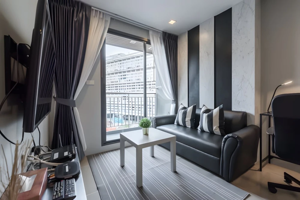 For sale/rent: Mirage Sukhumvit 27. Nice unit with complete amenities. Book now!