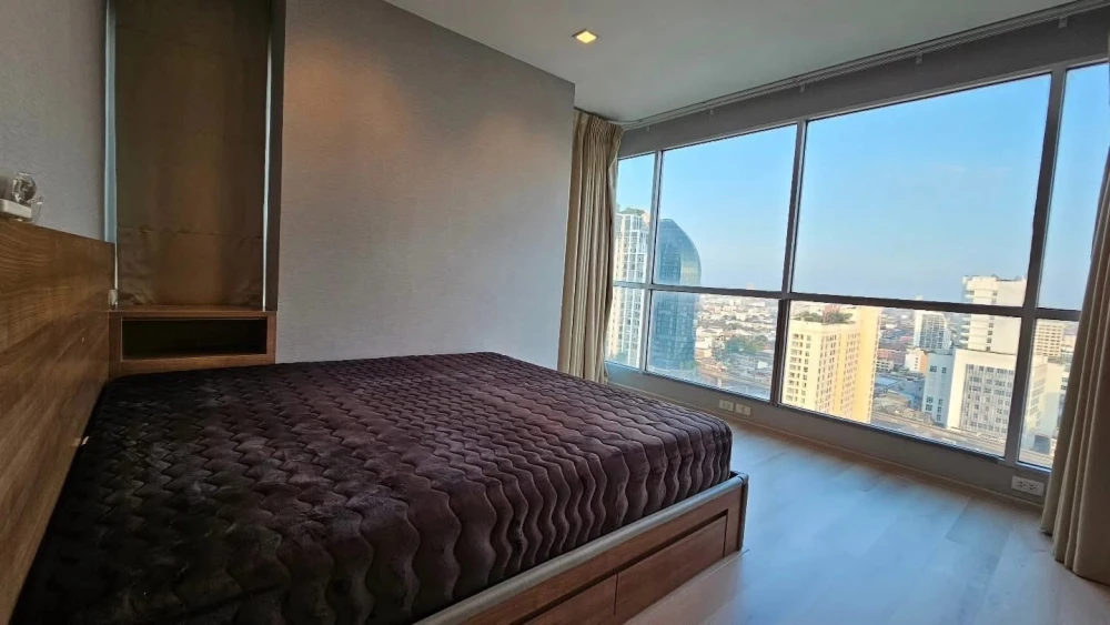 For sale/rent: Rhythm Phahon-Ari, high floor unit, ready to move in, fully furnished, city view, no obstructing buildings. Book now!
