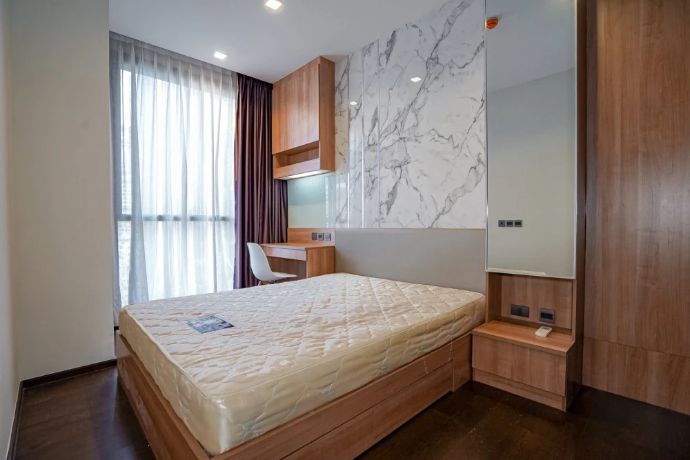 For sale/rent: The Line Ratchathewi, high floor unit, spacious and comfortable. Book now!