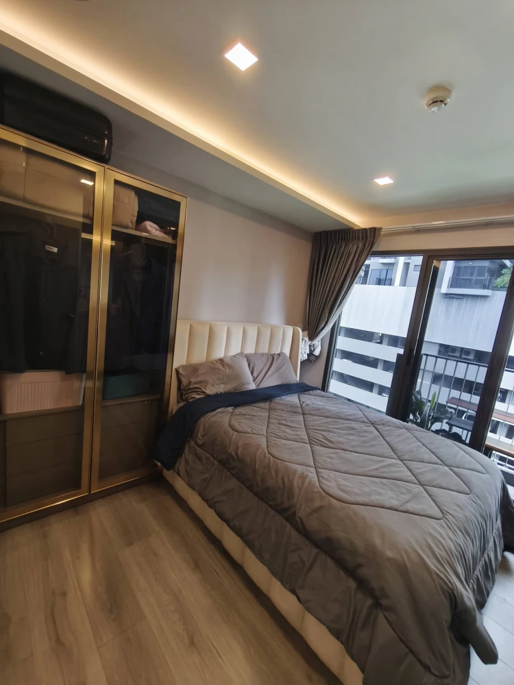 For sale/rent: The Politan Breeze. Ready-to-move-in unit with full furniture. Spacious and comfortable. Book now!!!