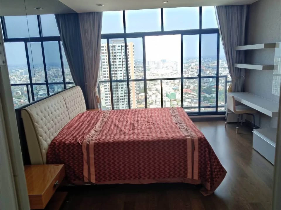 For sale/rent: Urbano Absolute Sathon-Taksin, a nice room on a high floor, spacious room, suitable for a family. If you don't reserve, it's a mistake.