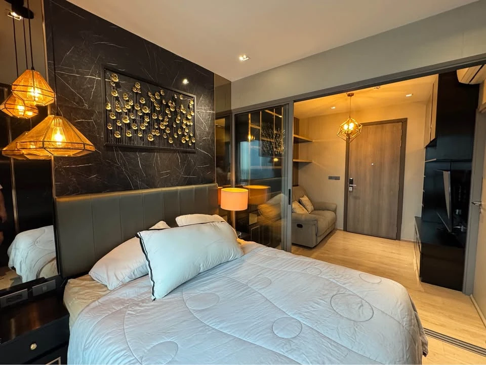 For sale/rent: Whizdom Station Ratchada-Thapra, beautifully decorated room, fully built-in, you will regret it if you miss it.