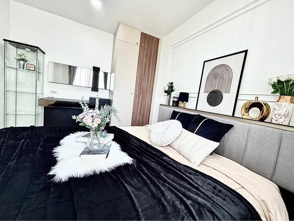 Condo for sale at Lumpini Mega City Bangna. Cozy room, high floor, fully furnished. Ready to move in. Hurry and reserve now before it's gone+++