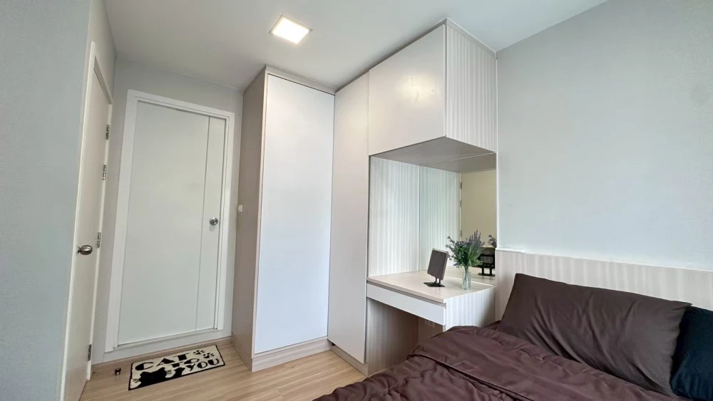 Condo for sale: Plum Condo Mix Chaengwattana. Ready to move in. Nicely built-in bedroom. Reserve now before it's too late+++