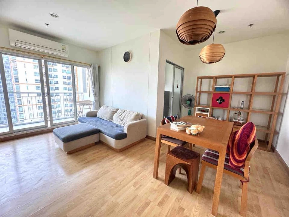 Condo for sale: Parkland Taksin-Tha Phra. Ready to move in, fully furnished and equipped with appliances. Book now!