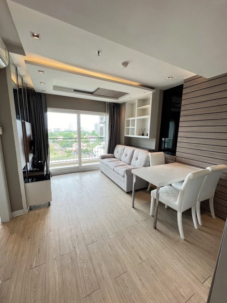 Condo for sale, La Chantia Jomtien, spacious room, ready to move in, fully furnished, just bring your bag, hurry and book before it's gone!